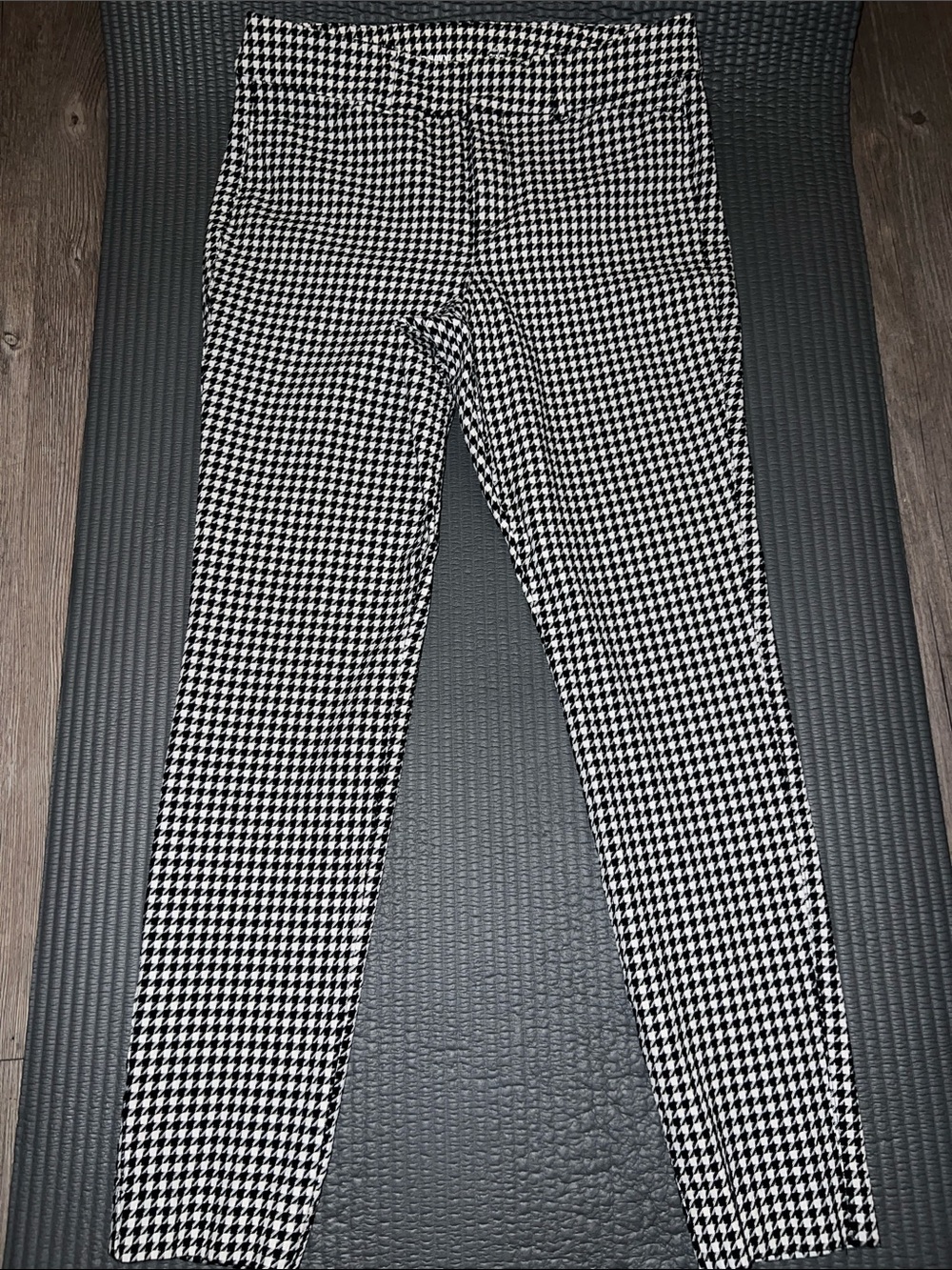 Old Navy Black and White Houndstooth Leggings